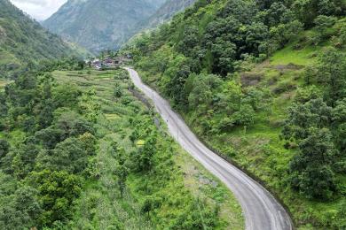 पक्की सडक निर्माण