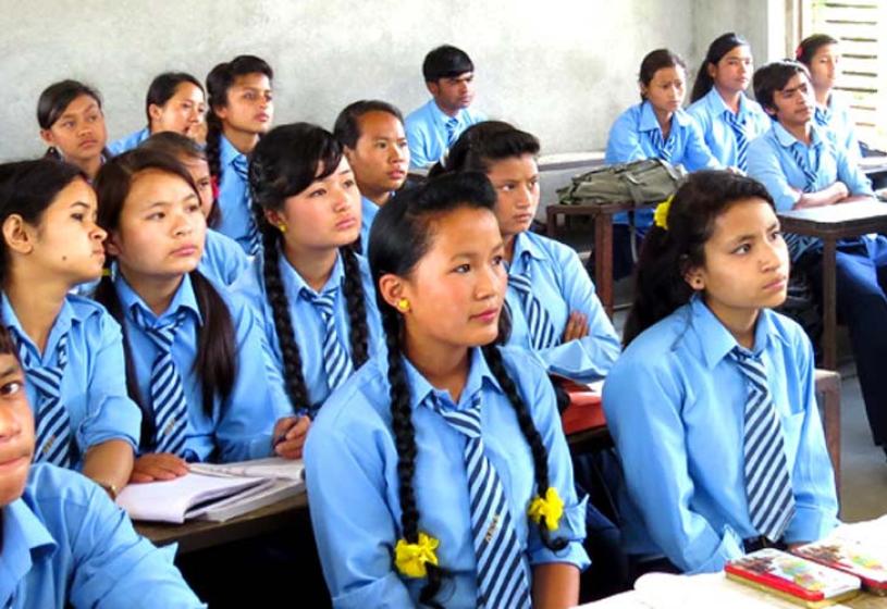 वैधानिक लुटको चक्रव्यूह