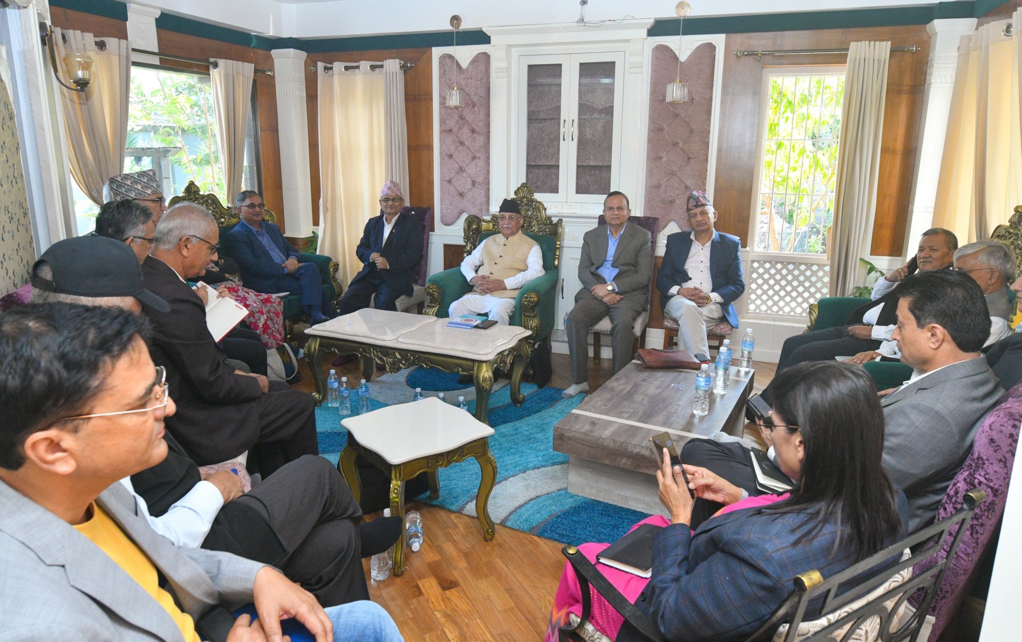 एमाले सचिवालय बैठक बस्दै