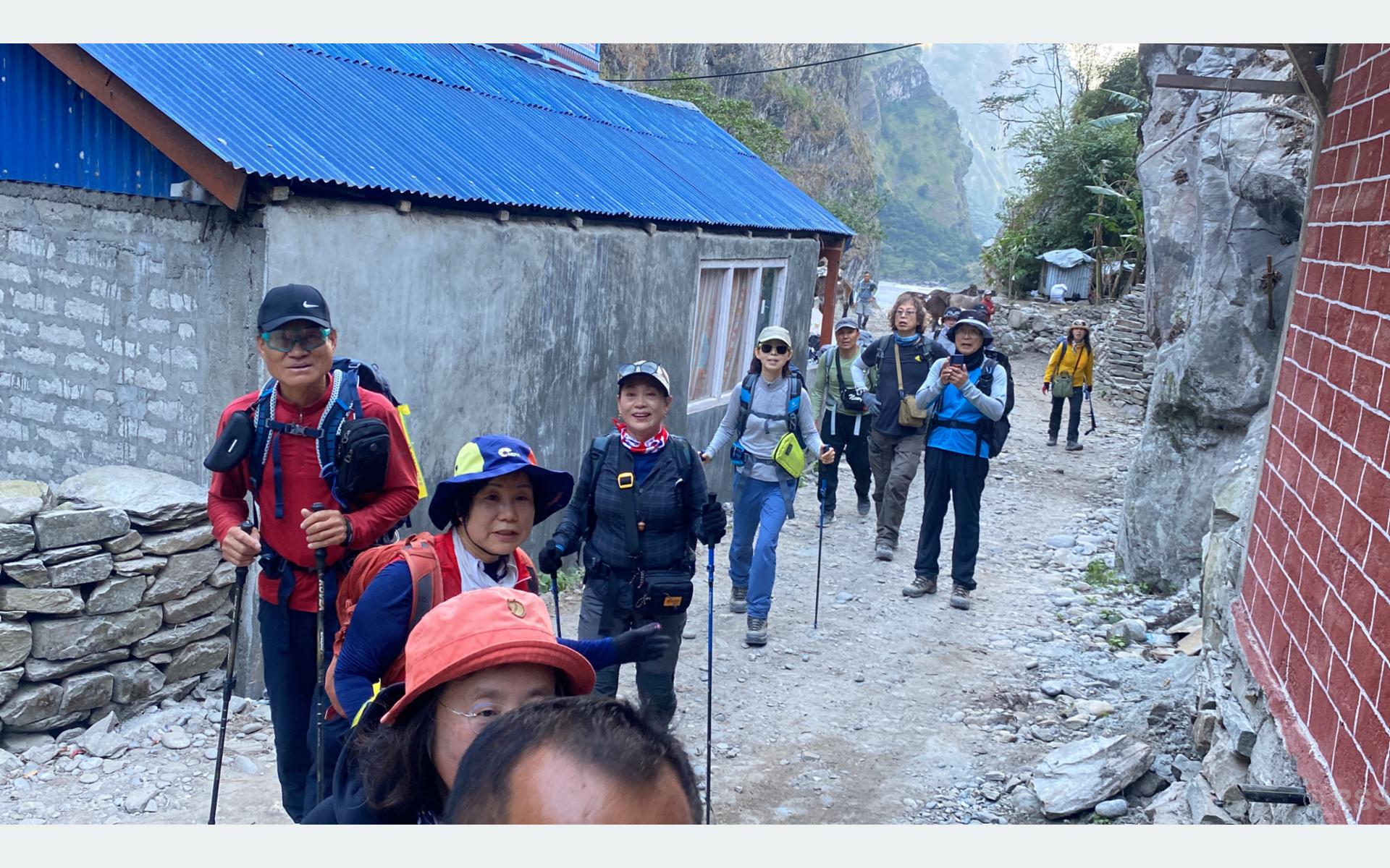 एक वर्षमा १५ हजार विदेशी पर्यटकले गरे मनास्लु भ्रमण