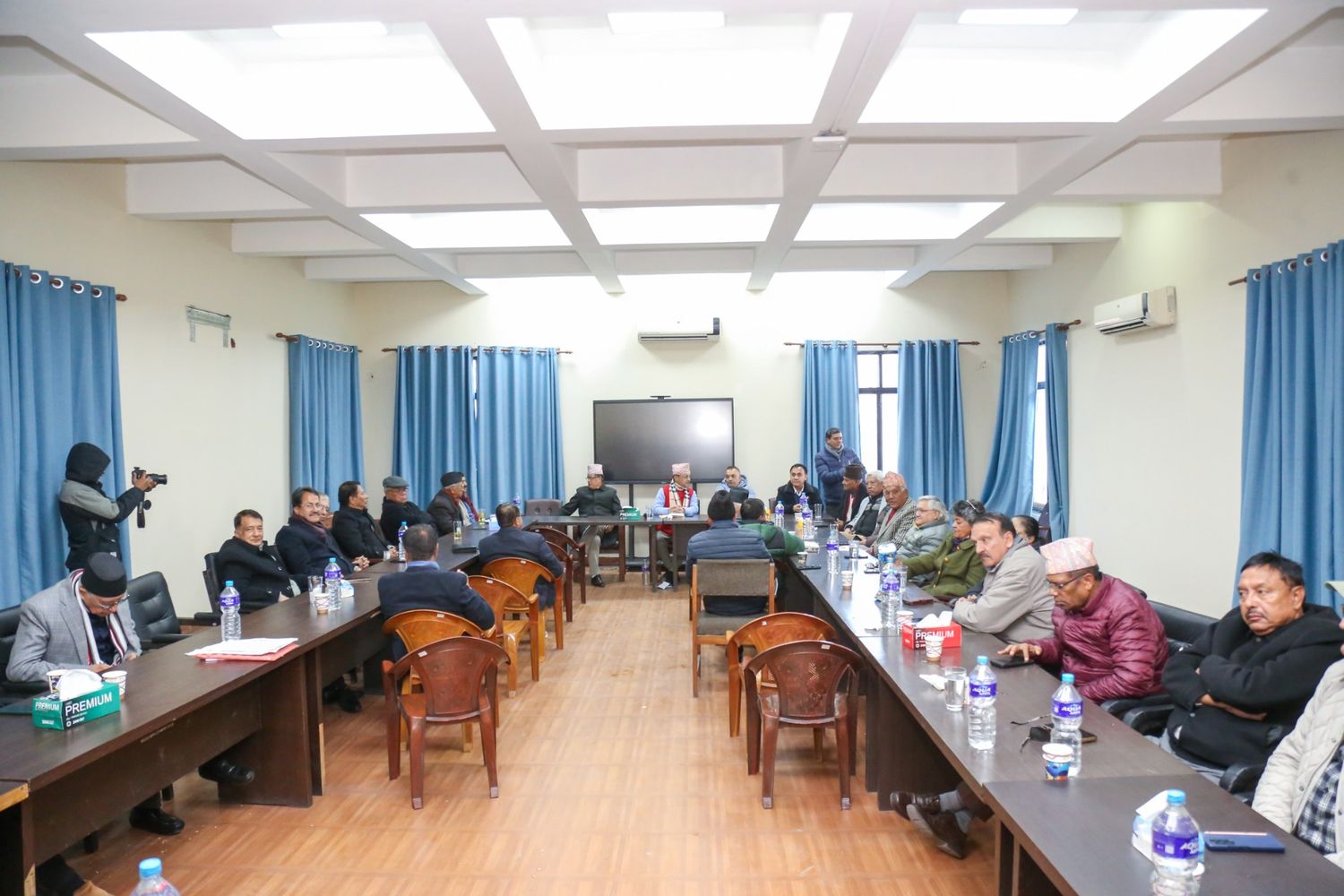 कांग्रेस केन्द्रीय कार्यसम्पादन समितिको बैठक : सबै पदाधिकारी र सदस्यको पदावधि जेठसम्म थप