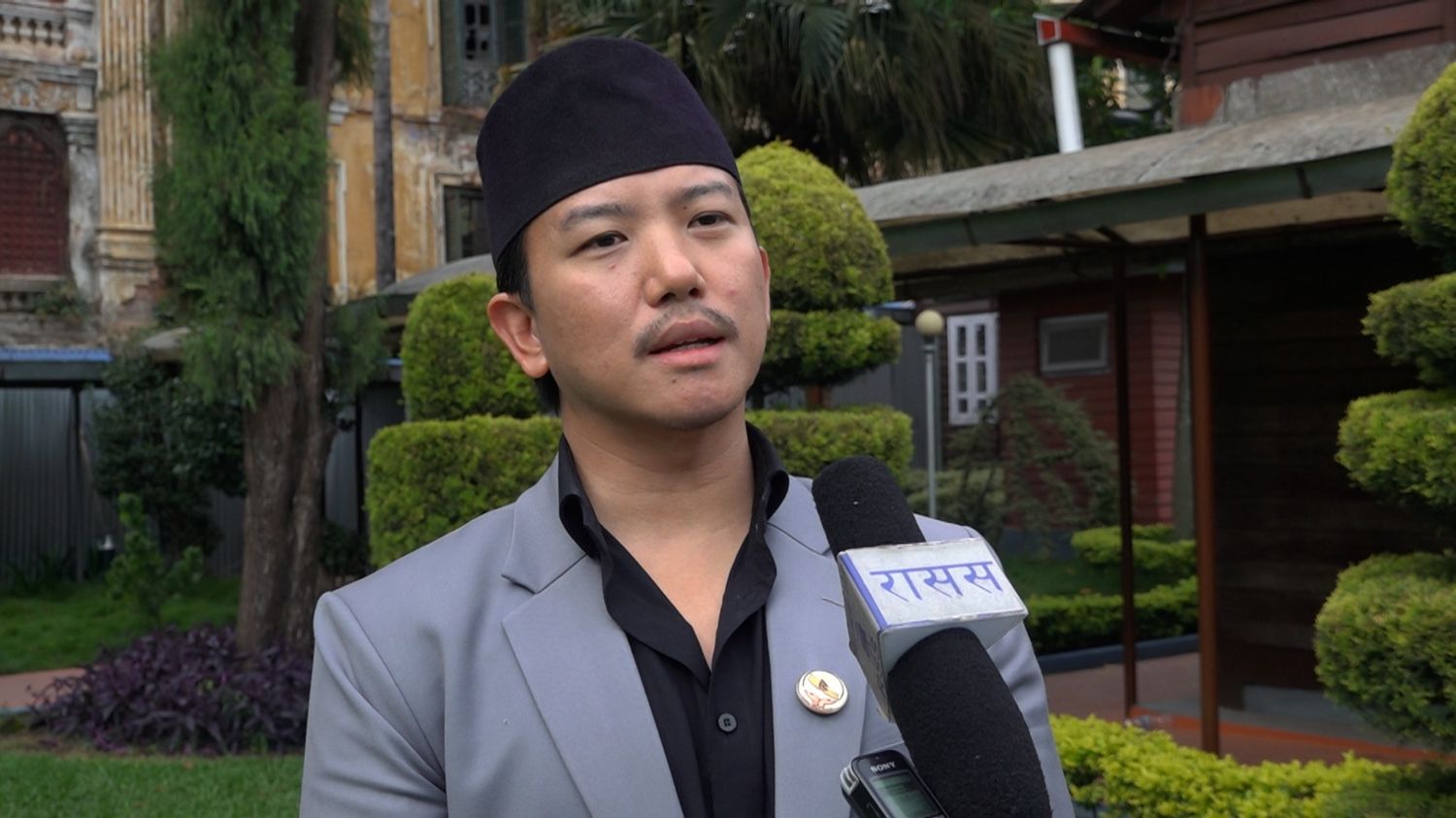 संविधान संशोधनभन्दा पहिले समीक्षा गर्नुपर्छः नेता नेम्वाङ