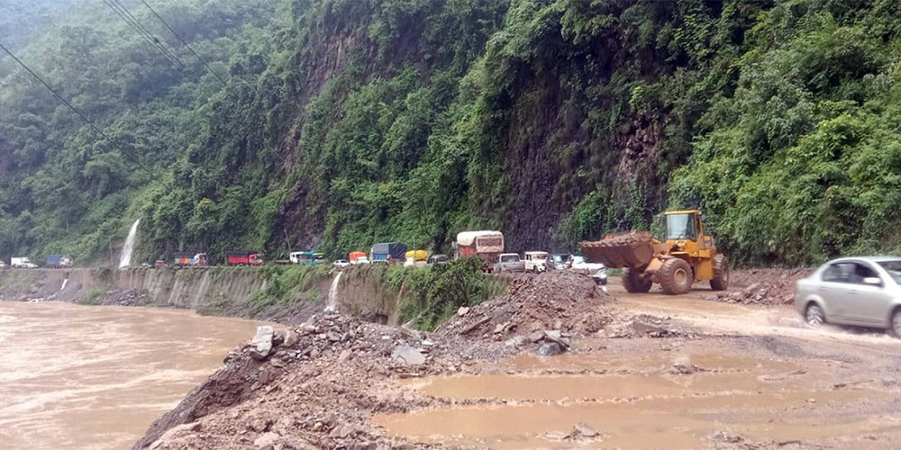 पृथ्वी राजमार्गको धादिङ खण्ड एकातर्फी सञ्चालन