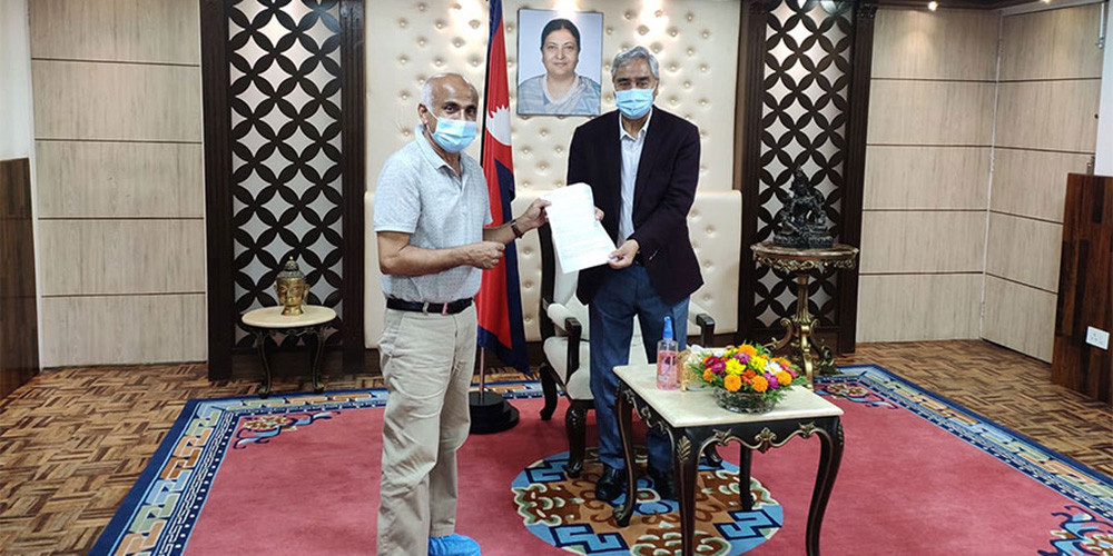 प्रधानमन्त्रीसँगको छलफलपछि डा. केसीद्वारा पूर्वघोषित अनसन कार्यक्रम स्थगित