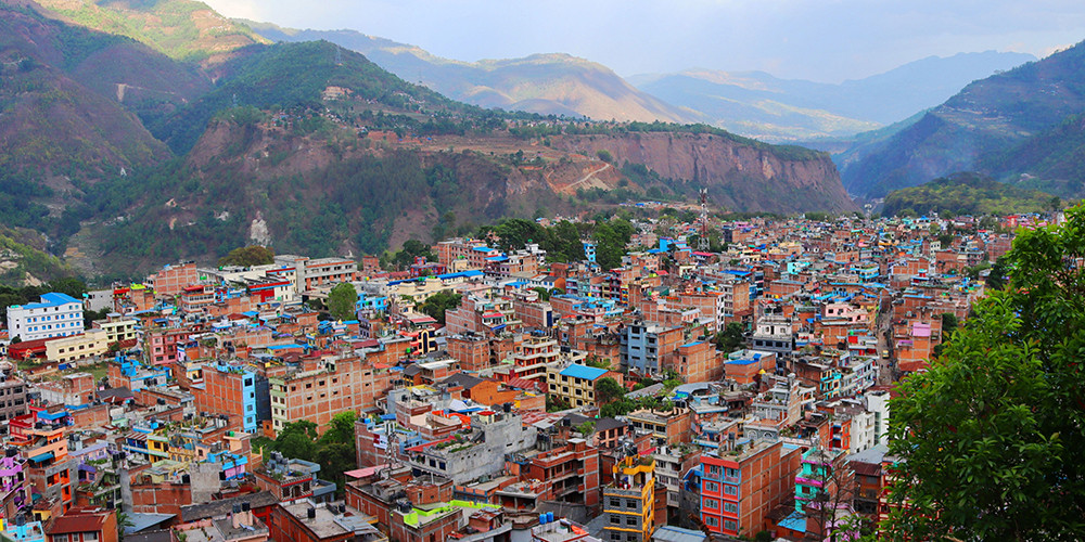 बागलुङवासीलाई संकटमा प्रवासीको साथ