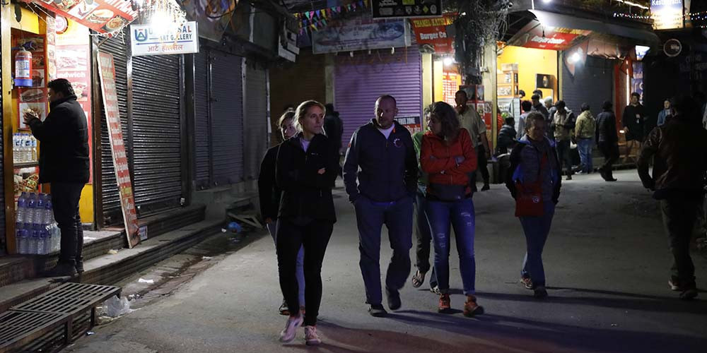 ठमेलमा पर्यटक छन्, व्यापार छैन