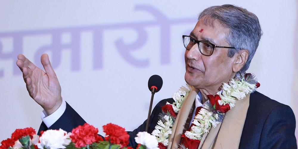 डा उपाध्यायको ‘मुटुसँग सहयात्रा’ लोकार्पण