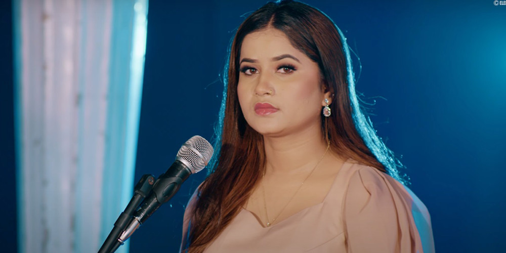 एलिना चौहानले ल्याइन् ‘एक्लै पनि जिन्दगी चल्दो रहेछ’ (भिडिओ) 
