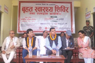 स्वास्थ्य क्षेत्रलाई व्यवस्थित बनाउने प्रयत्नमा मन्त्री पौडेल