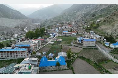 मनाङ यात्रामा मौसम बाधक