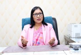 स्वास्थ्य स्वयंसेविकामार्फत दिइएको मतदाता शिक्षा प्रभावकारी देखिएको छः निर्वाचन आयुक्त डा तुलाधर