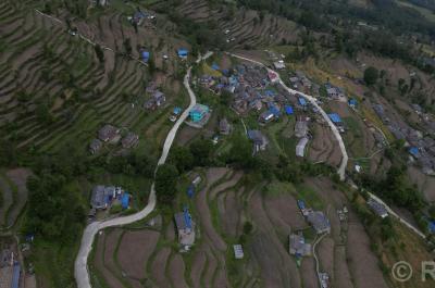 पर्यटकीयस्थल टोड्के जोड्ने सडक स्तरोन्नति