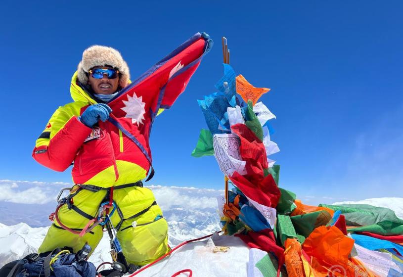 सगरमाथाको भविष्यप्रति आरोहीको बढ्दो चिन्ता