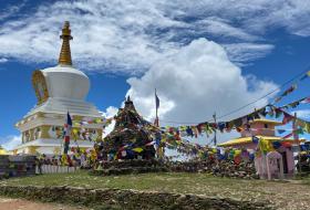 सैलुङ पुग्दा प्रकृतिको शान्त सौन्दर्यले मन नै लोभ्यायो