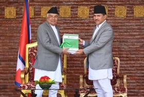 महालेखापरीक्षकको वार्षिक प्रतिवेदन राष्ट्रपति पौडेलसमक्ष पेश