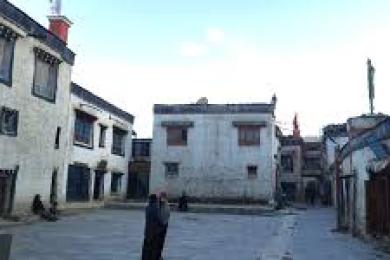 पर्यटकीय विकासको पर्खाइमा ऐतिहासिक लोमान्थाङ