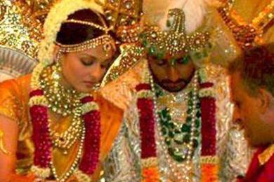 बलिउड अभिनेत्रीका महँगा बिहे–पहिरन, कसकाे कति मूल्य ?